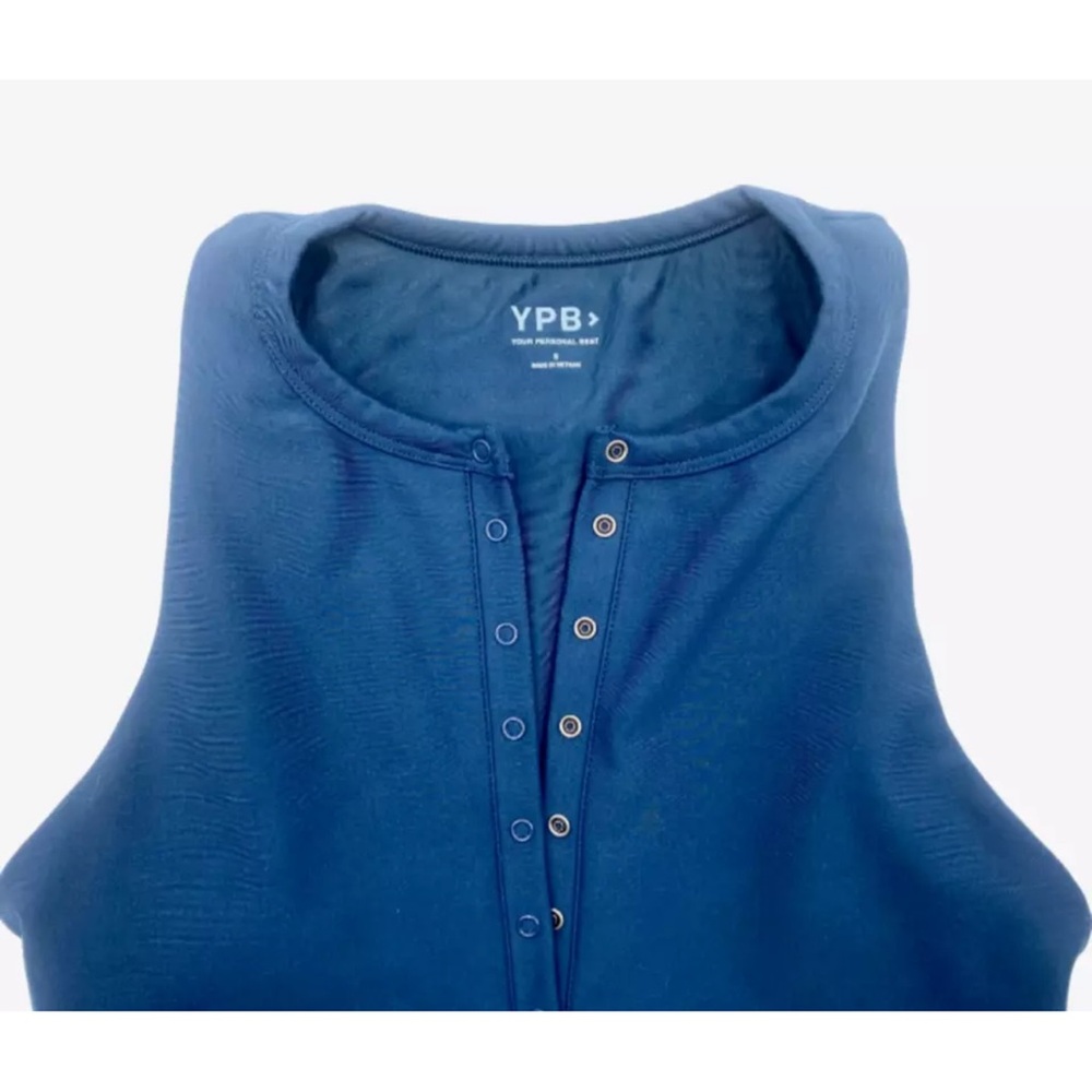 YPB Abercrombie personal best crop top
